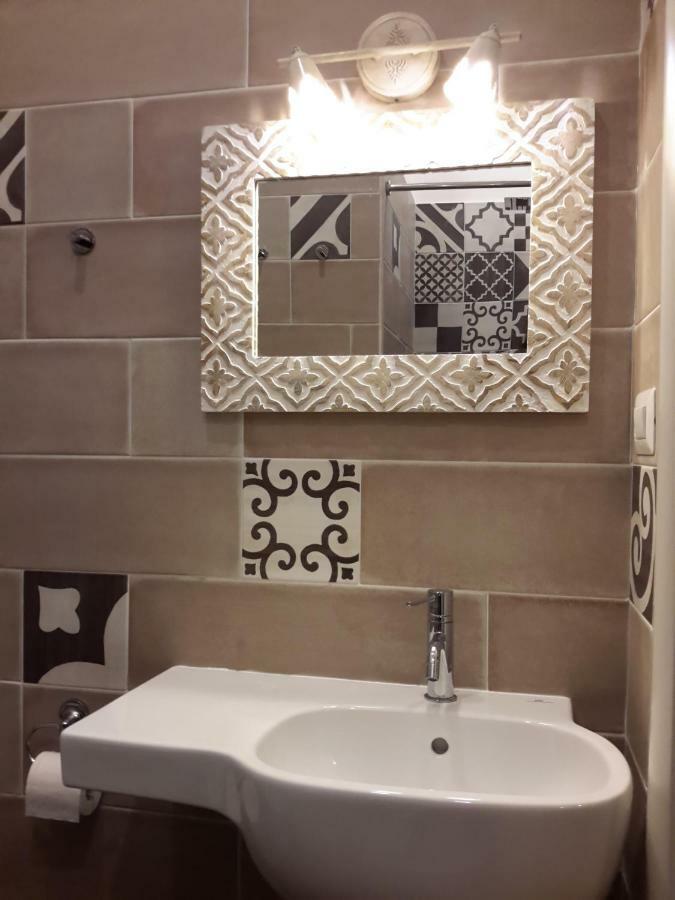 Bed and Breakfast Le Stanze di Penelope Salerno Esterno foto