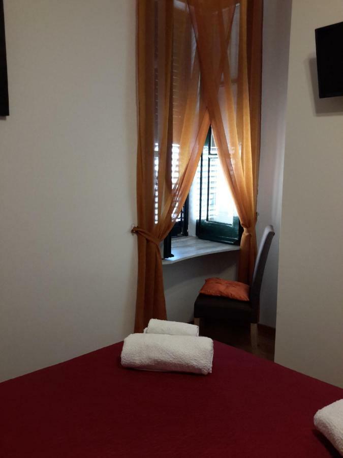 Bed and Breakfast Le Stanze di Penelope Salerno Esterno foto